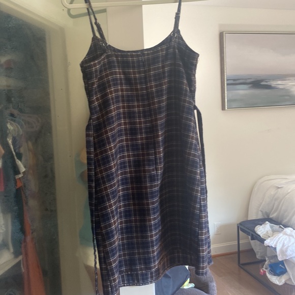 Brandy Melville mini dress - Picture 2 of 2